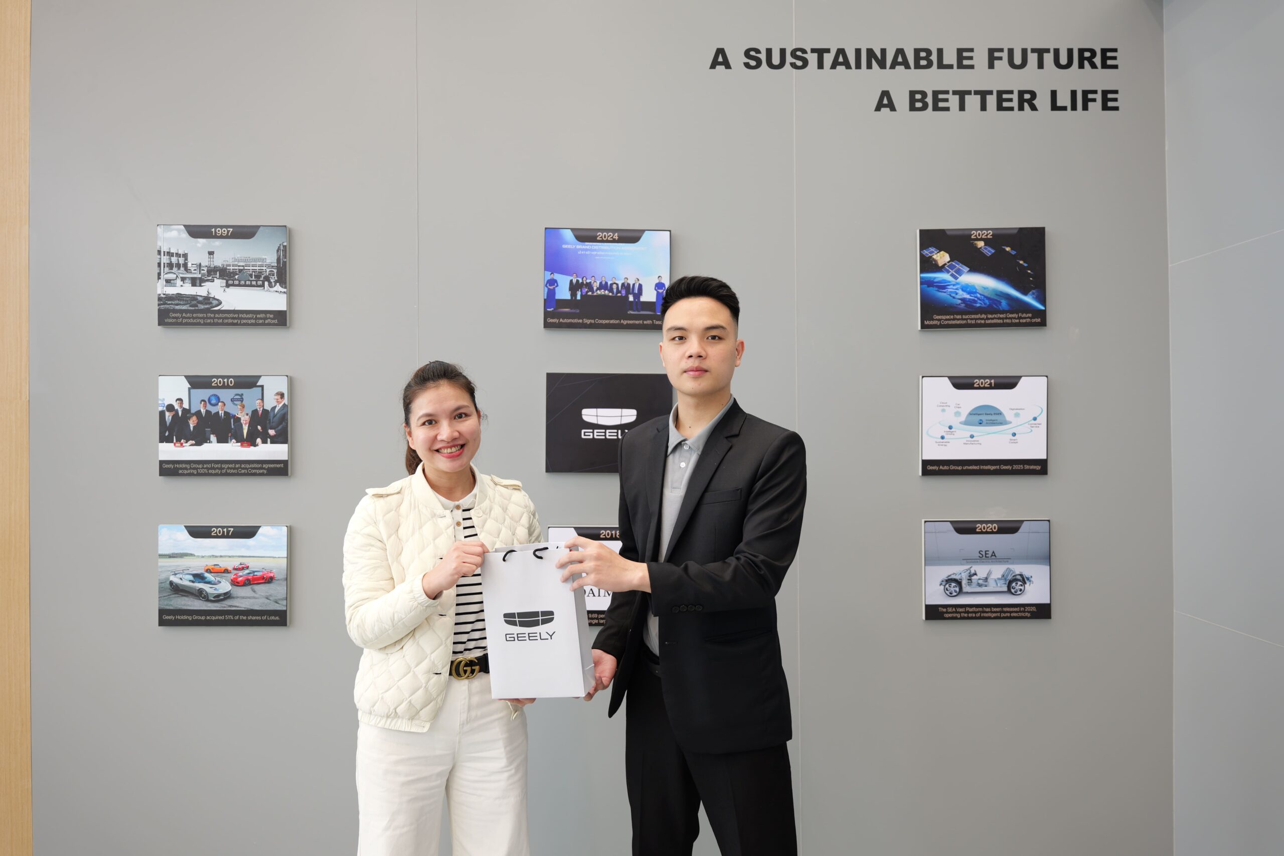 Những món quà độc quyền Geely Quảng Nam tri ân khách hàng 